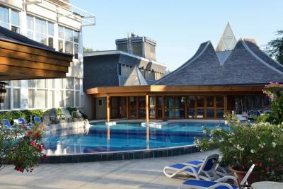 Danubius Health Spa Resort Hévíz, termál szálloda Hévizen saját gyógyászati részleggel - ENSANA Thermal Hotel**** Hévíz - Akciós félpanziós Spa Termál Hotel Hévízen
