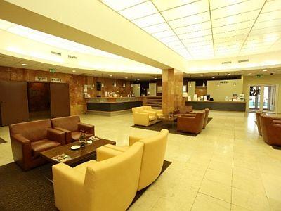 Hotel Panoráma Hévízen online szobafoglalással és akciós, félpanziós árakkal - Hunguest Hotel Panoráma*** Hévíz - akciós félpanziós hotel gyógycentrummal Hévízen
